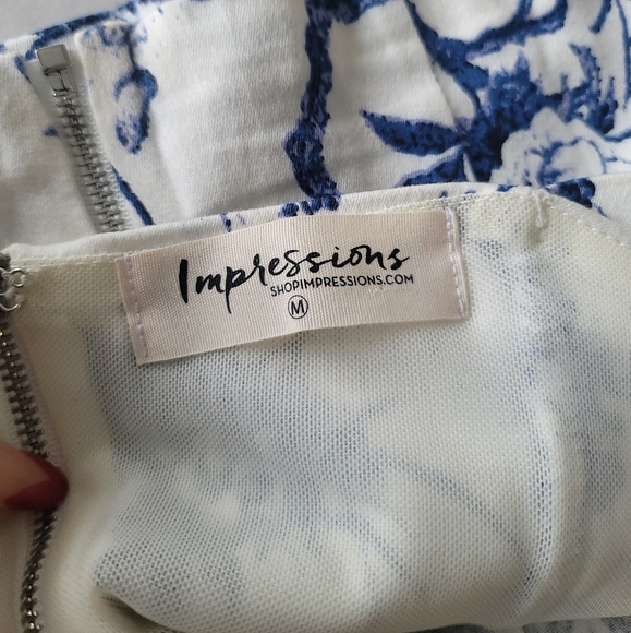 Blue off the shoulder crop top - Picture 4 of 4